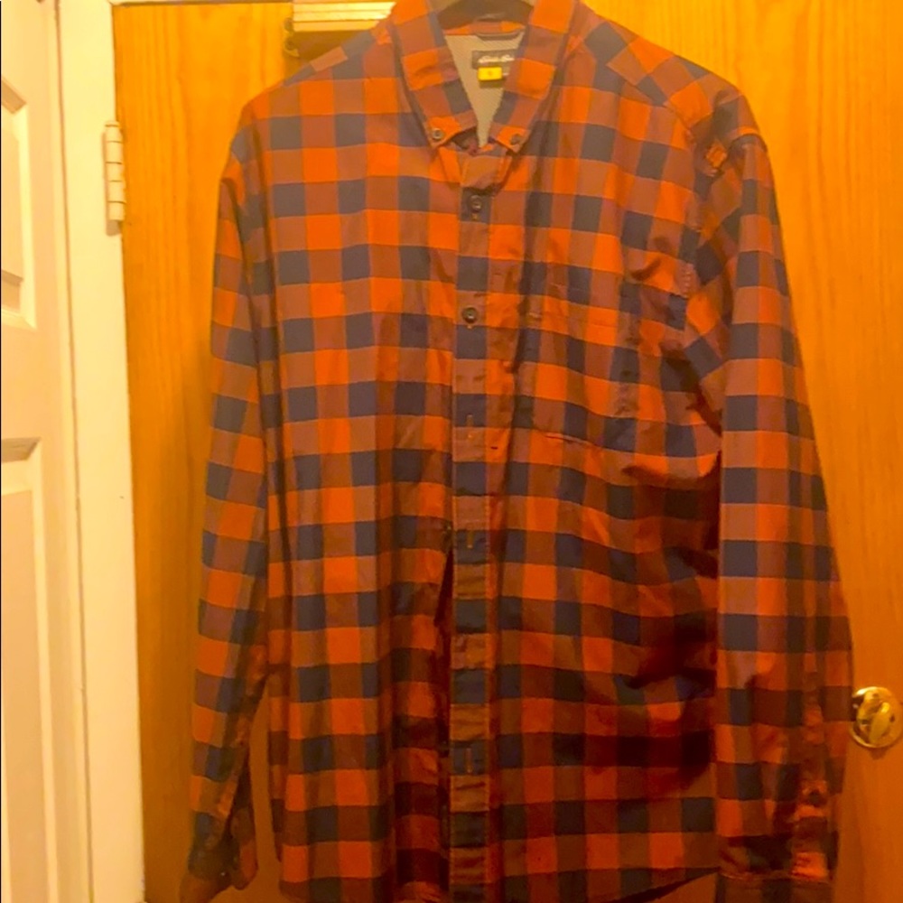 Travel friendly button up